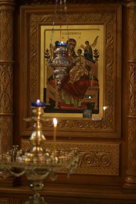 Икона Божией Матери «Всецарица»